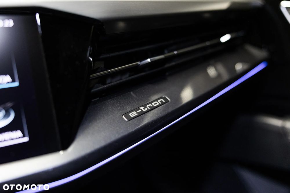 Audi Q4 e-tron 50 77kWh Quattro S Line - 28