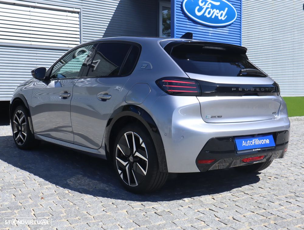 Peugeot e-208 GT - 21