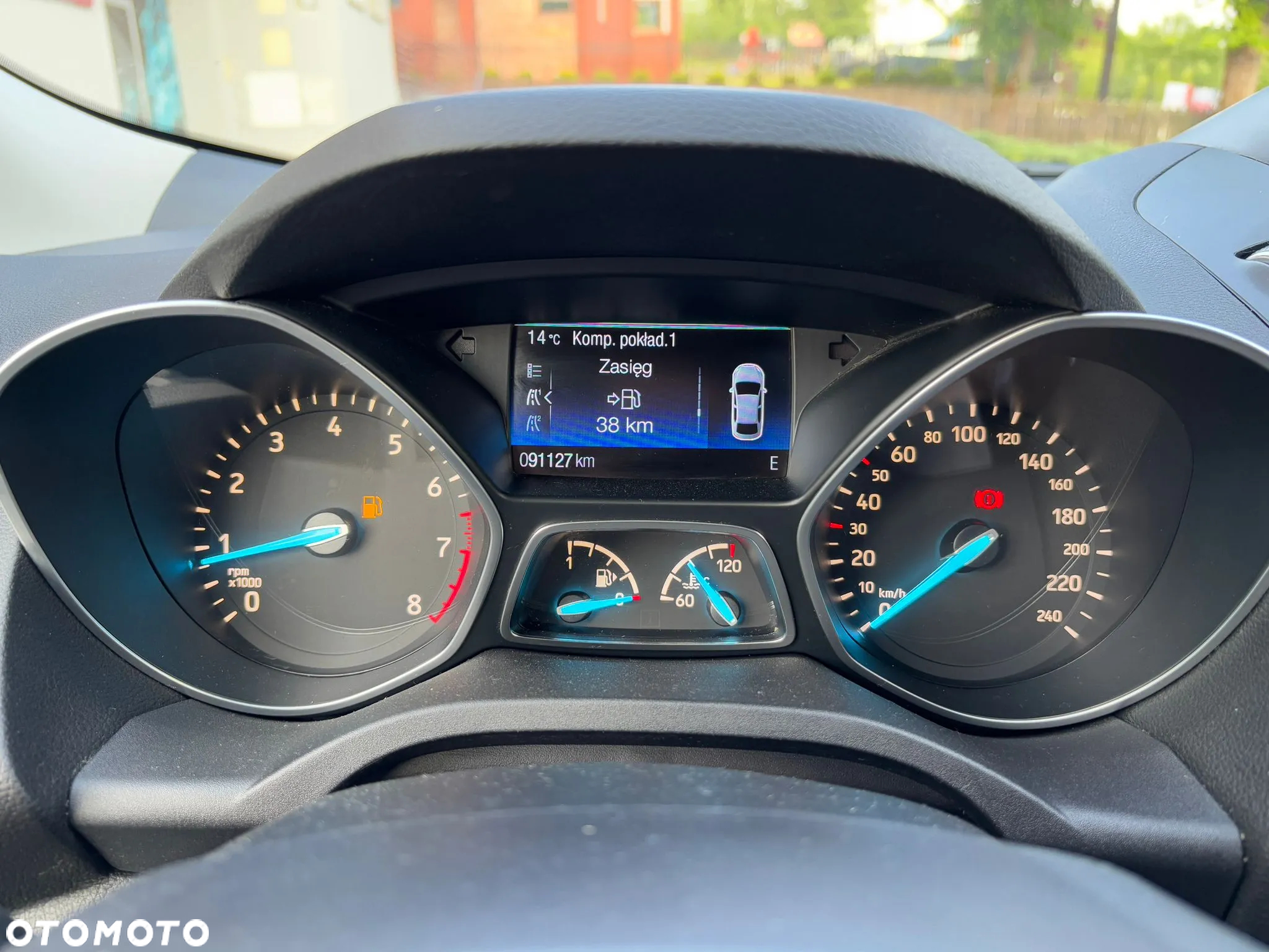Ford Kuga 1.5 EcoBoost 2x4 Titanium - 10