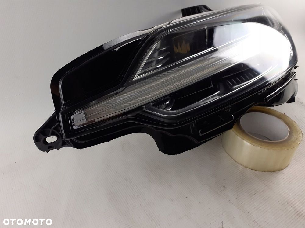 Lampa lewa Volvo S\V60 17-21r. Mid led .32273029 - 2