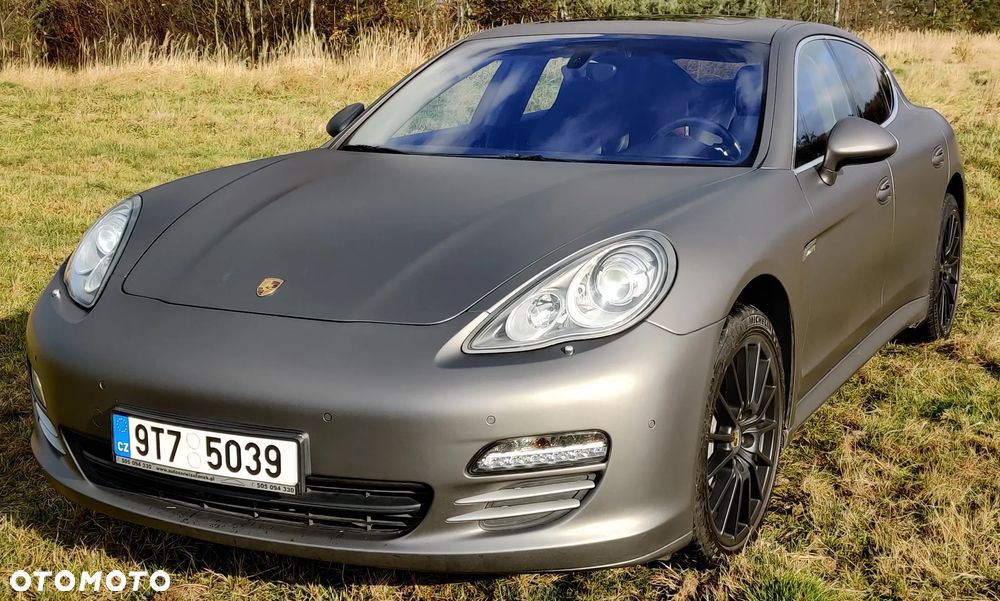 Porsche Panamera 4S - 1