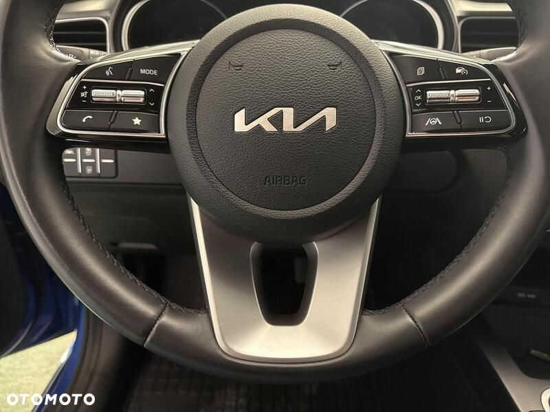 Kia Ceed 1.5 T-GDI M - 13