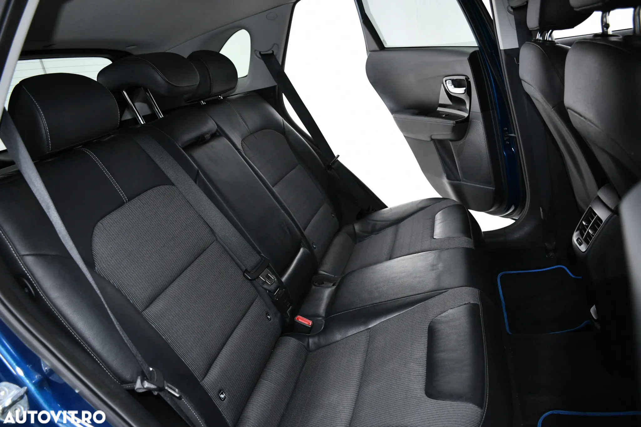 Kia Niro 1.6 GDI 2WD Aut. Vision - 14