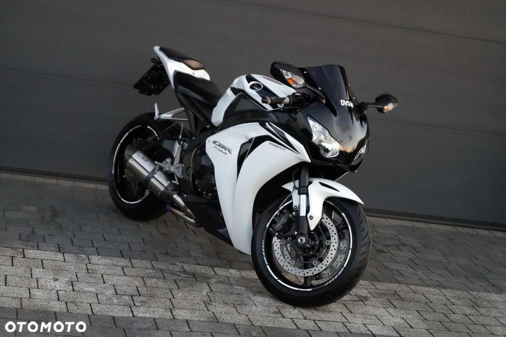 Honda CBR - 1
