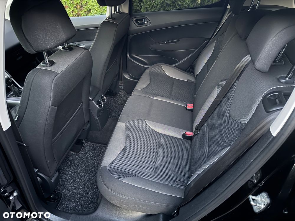 Peugeot 308 150 THP Premium - 5