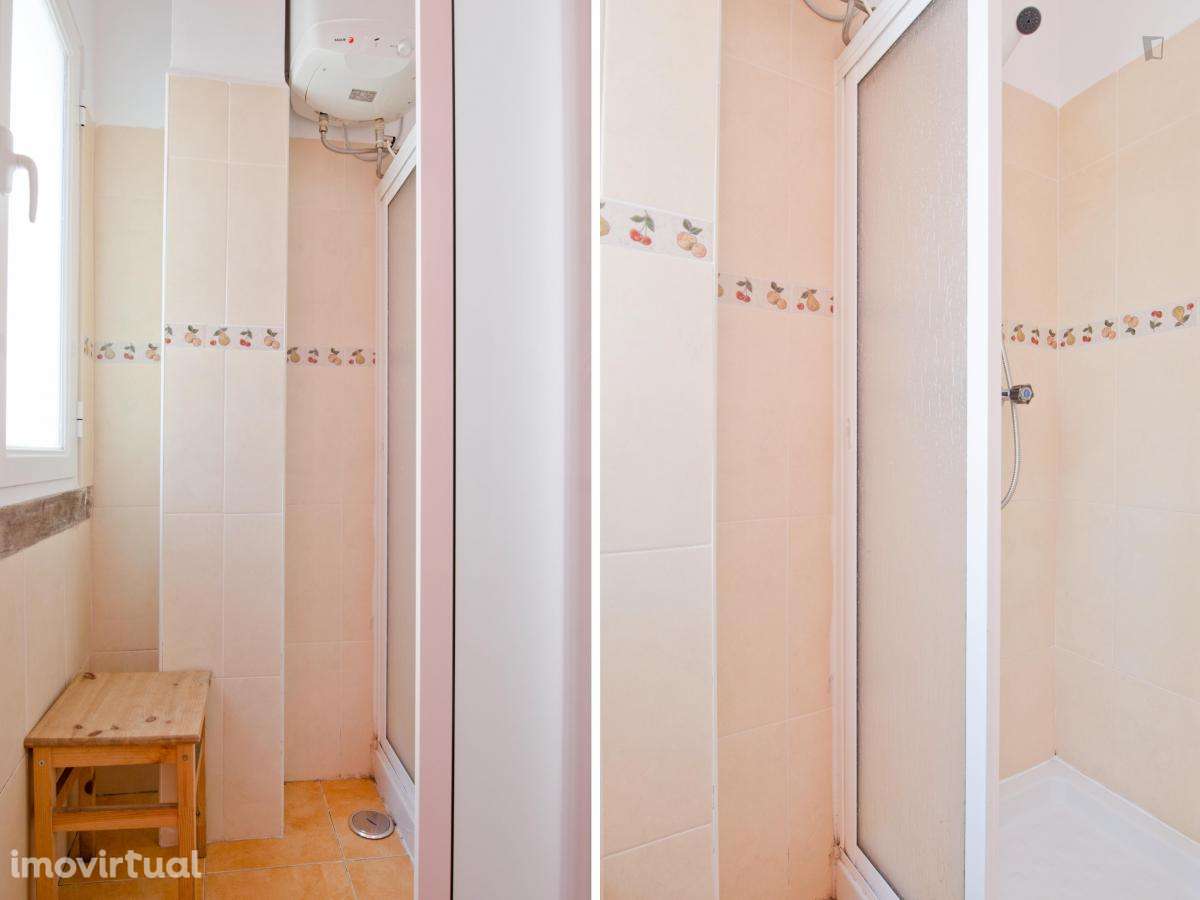 Quarto - localizado em Penha de França Lisbon - Grande imagem: 3/20