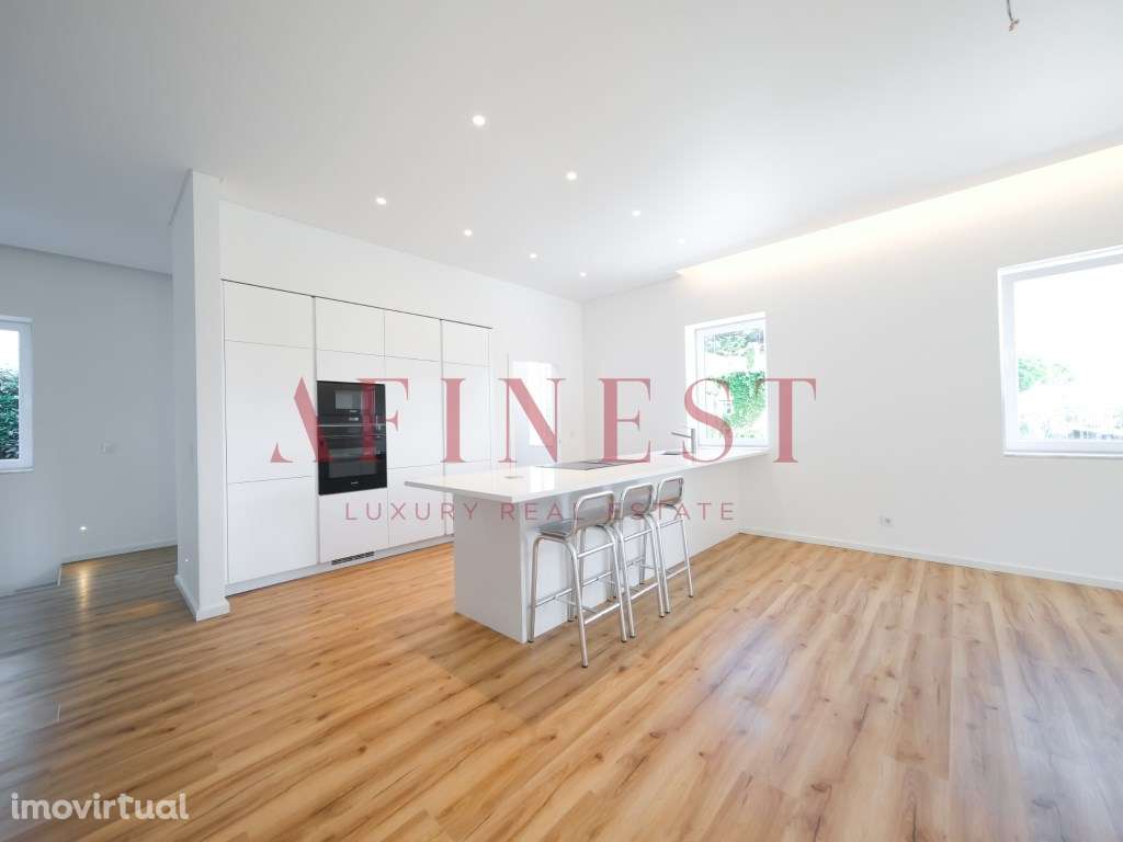 APARTAMENTO T3 DUPLEX NA PAREDE - Grande imagem: 2/41