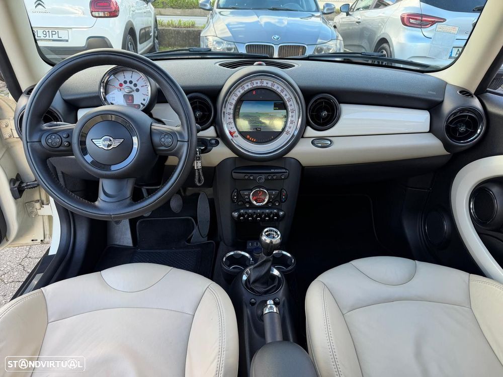 MINI 3 Portas Cooper D - 10