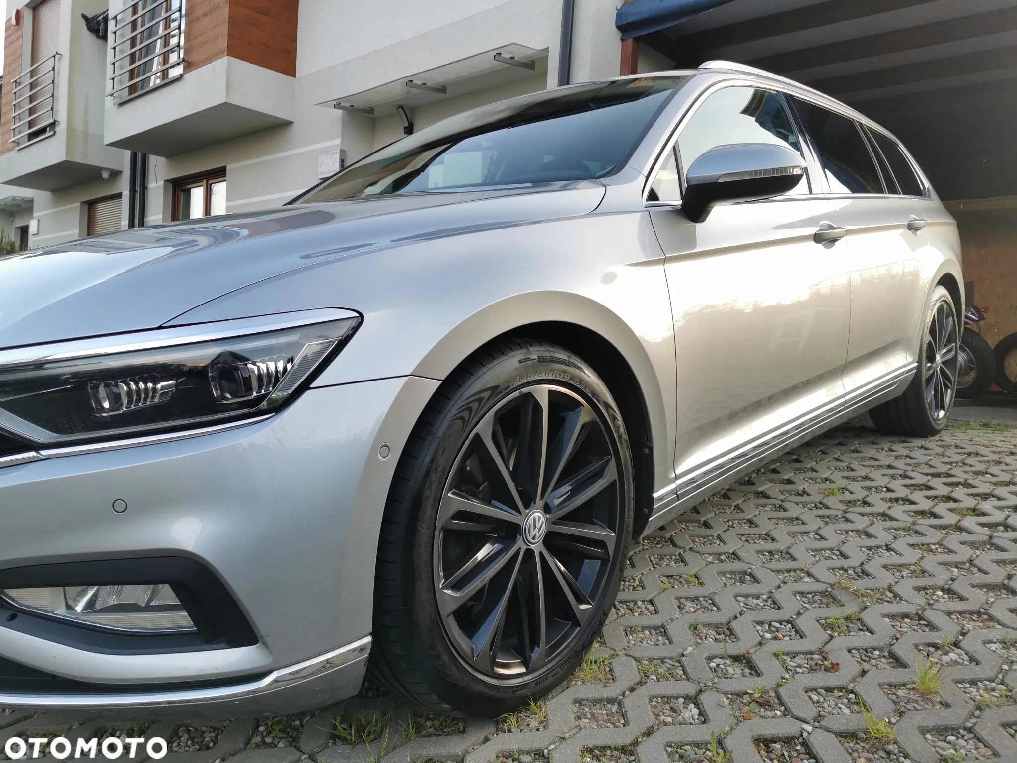 Volkswagen Passat - 10