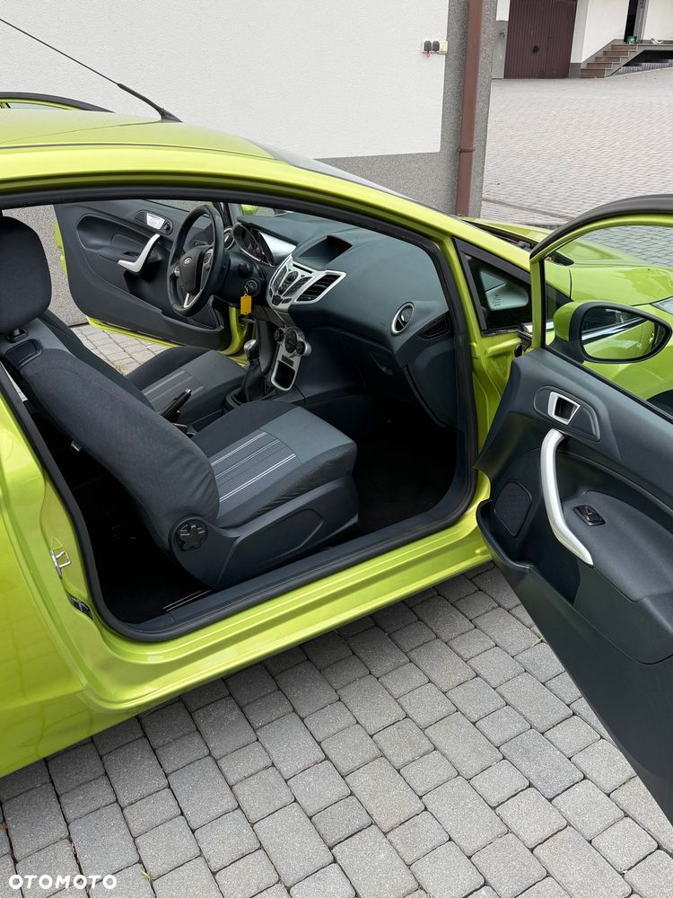 Ford Fiesta 1.25 Titanium - 10