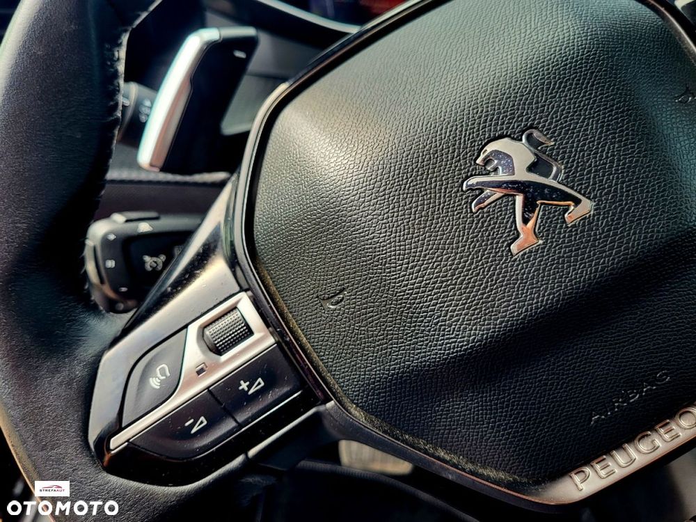 Peugeot 208 - 21