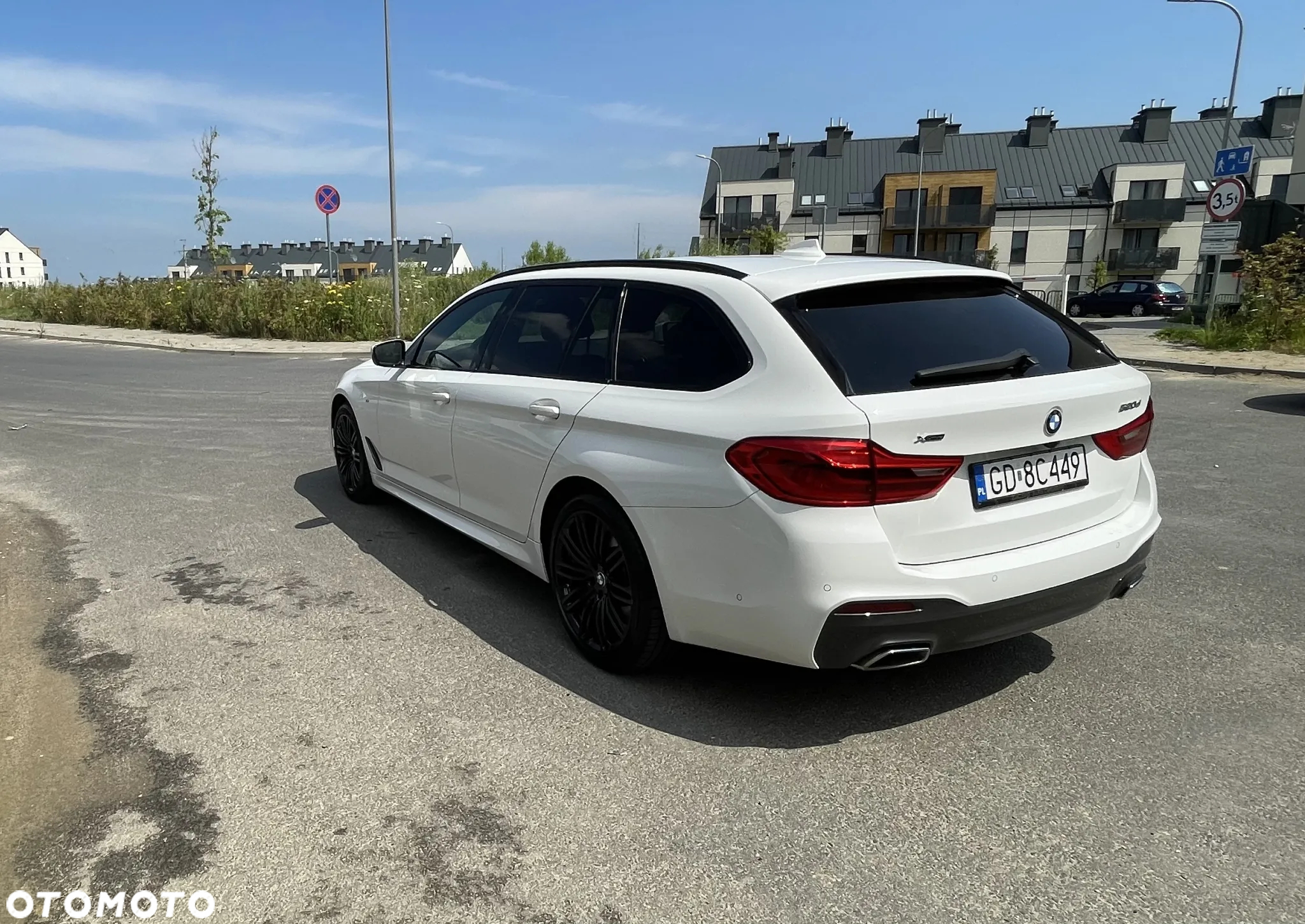BMW Seria 5 520d M Sport - 8