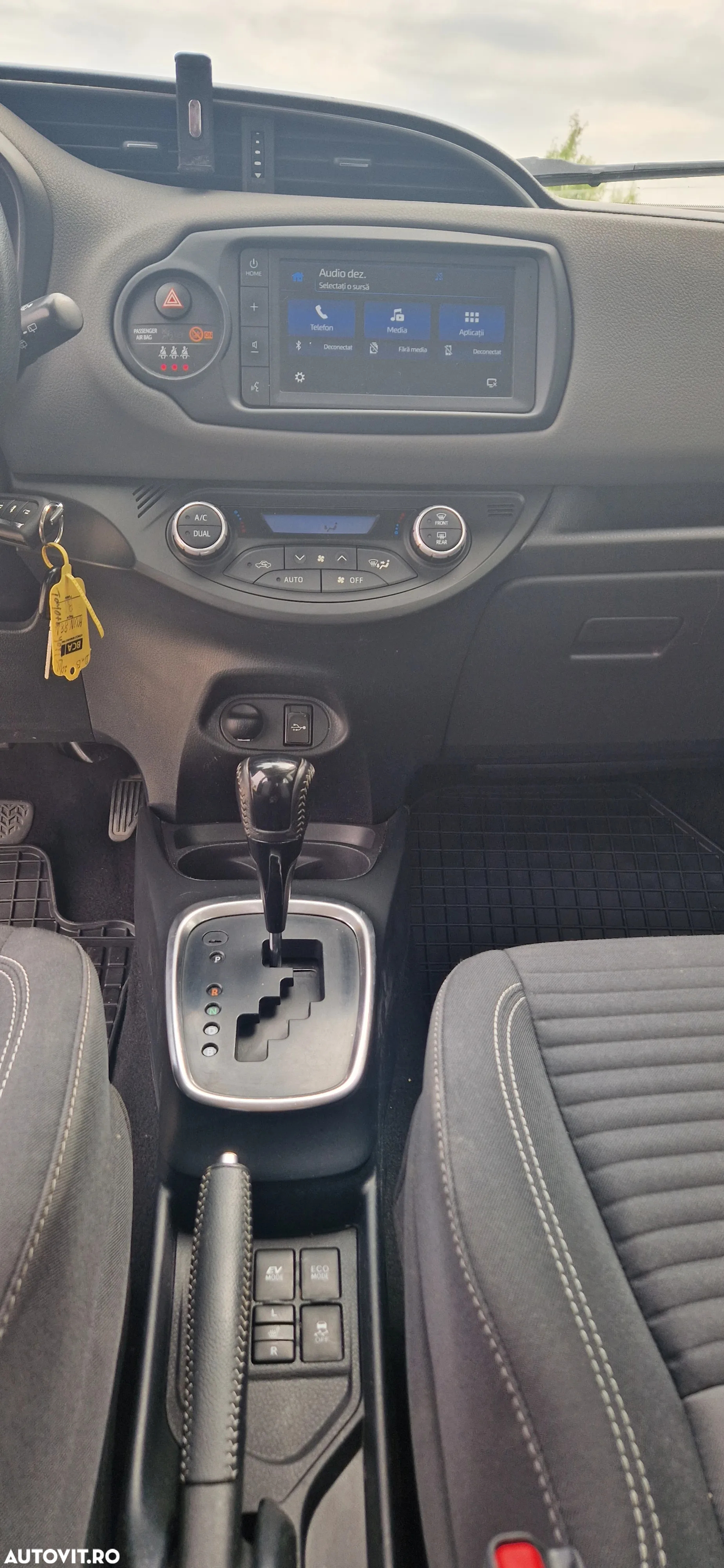 Toyota Yaris Hybrid 1.5 VVT-i - 7