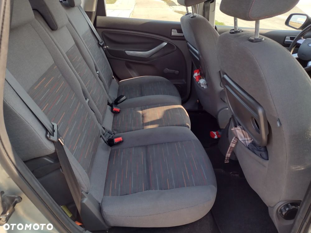 Ford Focus C-Max - 14