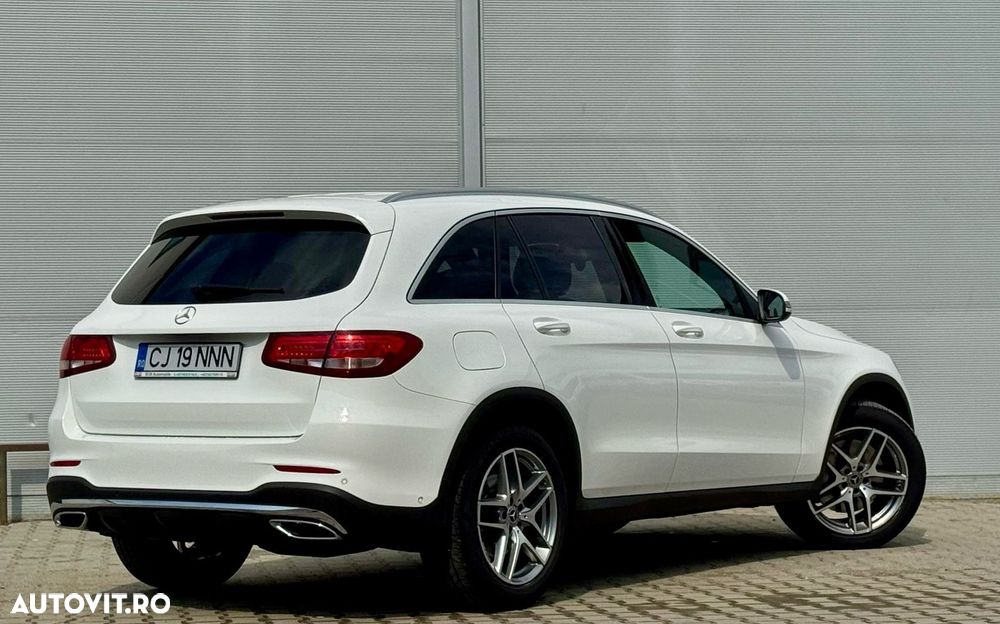 Mercedes-Benz GLC 220 d 4Matic 9G-TRONIC AMG Line - 3