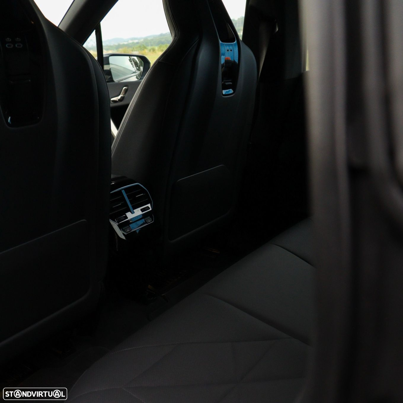 BMW iX xDrive 50 Pack Desportivo - 24