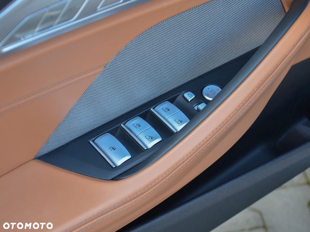 BMW Seria 8 840i xDrive - 31