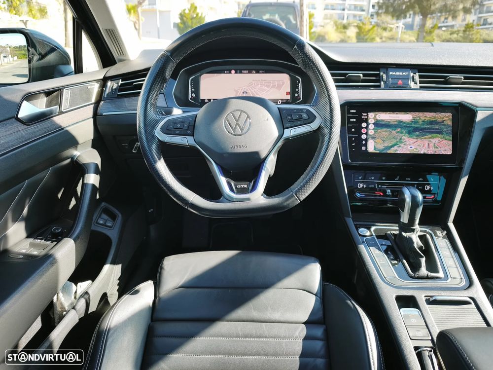 VW Passat Variant - 17