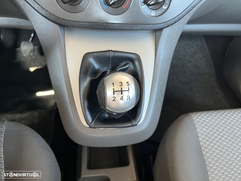 Ford Focus C-Max 1.6 TDCi Ambiente - 22