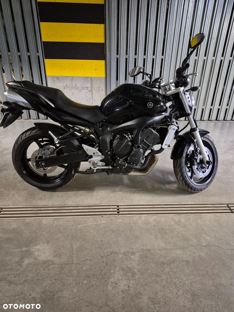 Yamaha FZ6 - 8