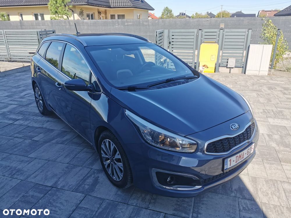 Kia Ceed 1.4 CVVT Dream-Team Edition - 23