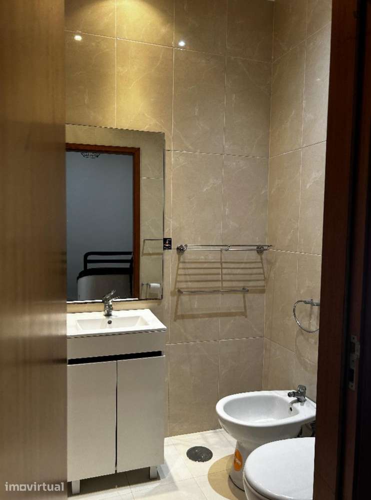 Quarto - localizado em Cedofeita Porto - Grande imagem: 2/15