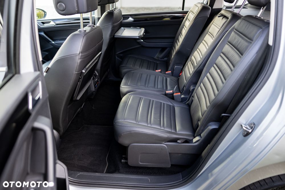 Volkswagen Touran 2.0 TDI BMT Highline DSG - 28