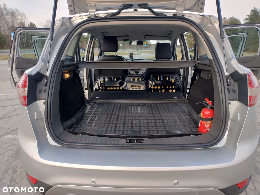 Ford Kuga 2.0 TDCi 4x4 Titanium - 21