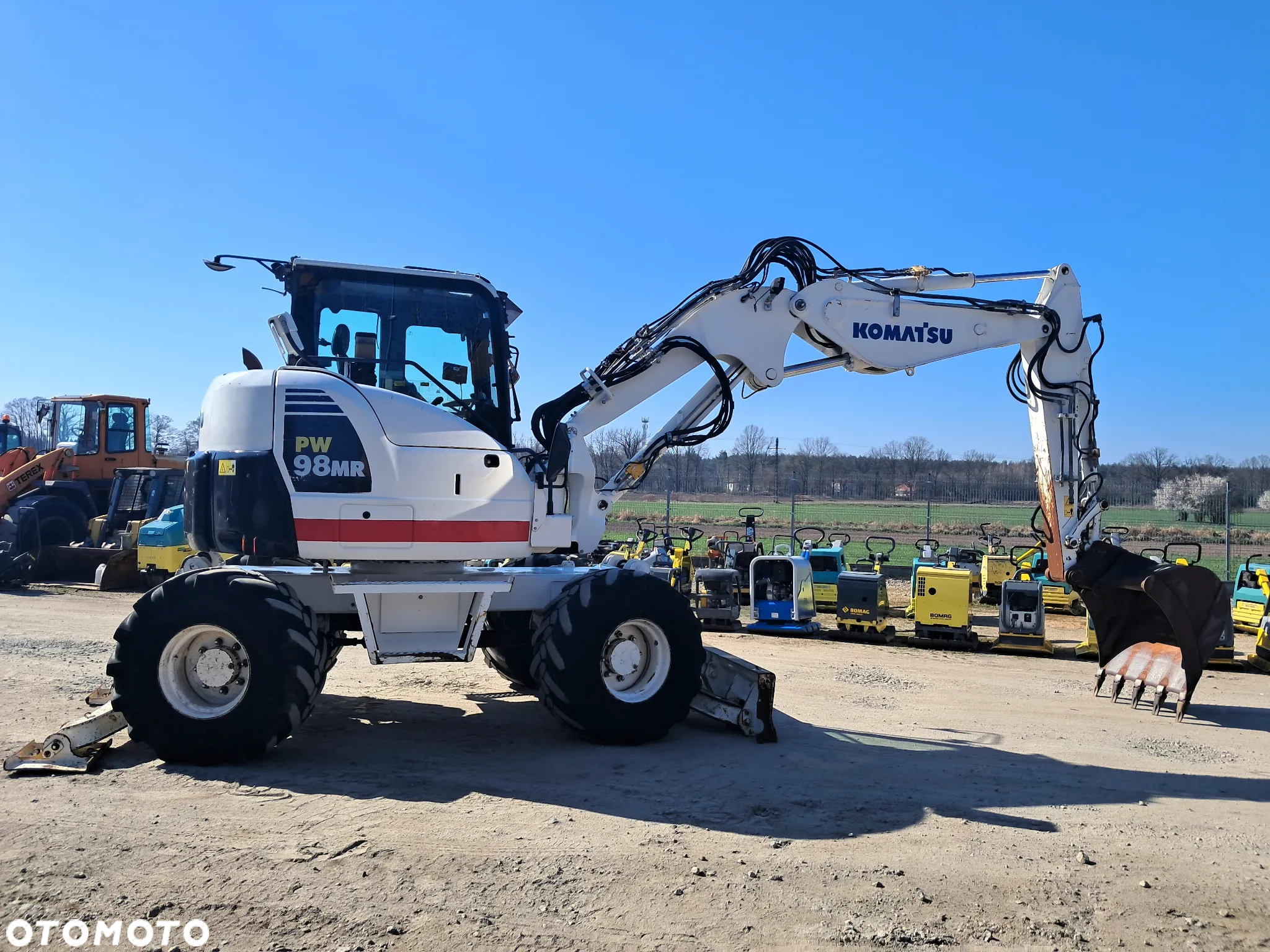 Komatsu PW 98MR-8 - 7