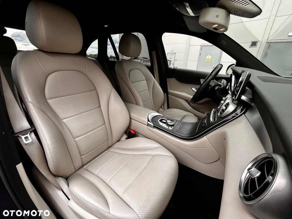 Mercedes-Benz GLC 300 4-Matic - 28