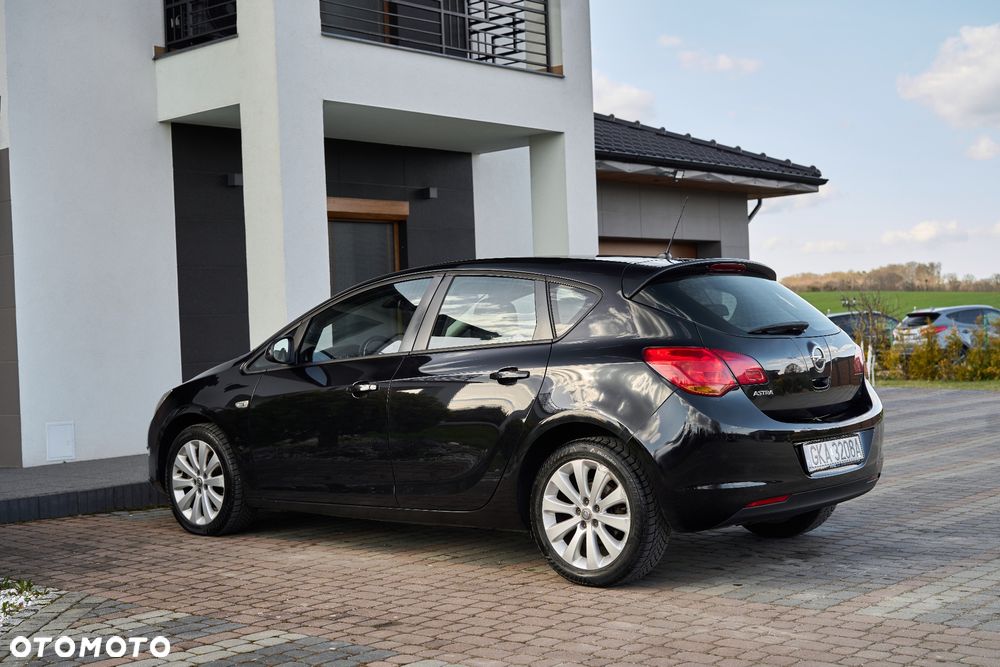 Opel Astra - 10