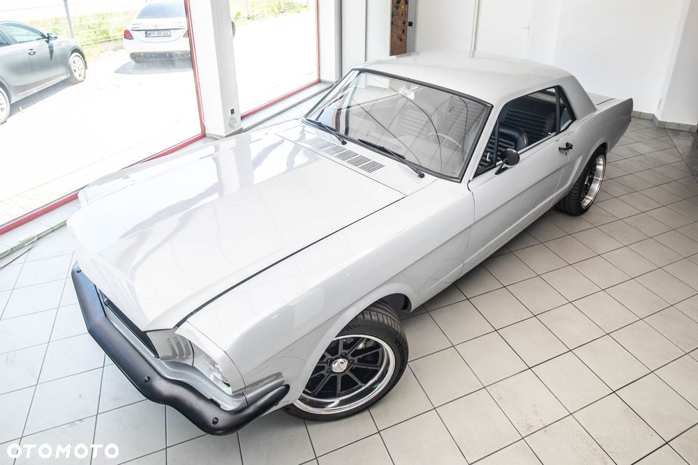 Ford Mustang - 3