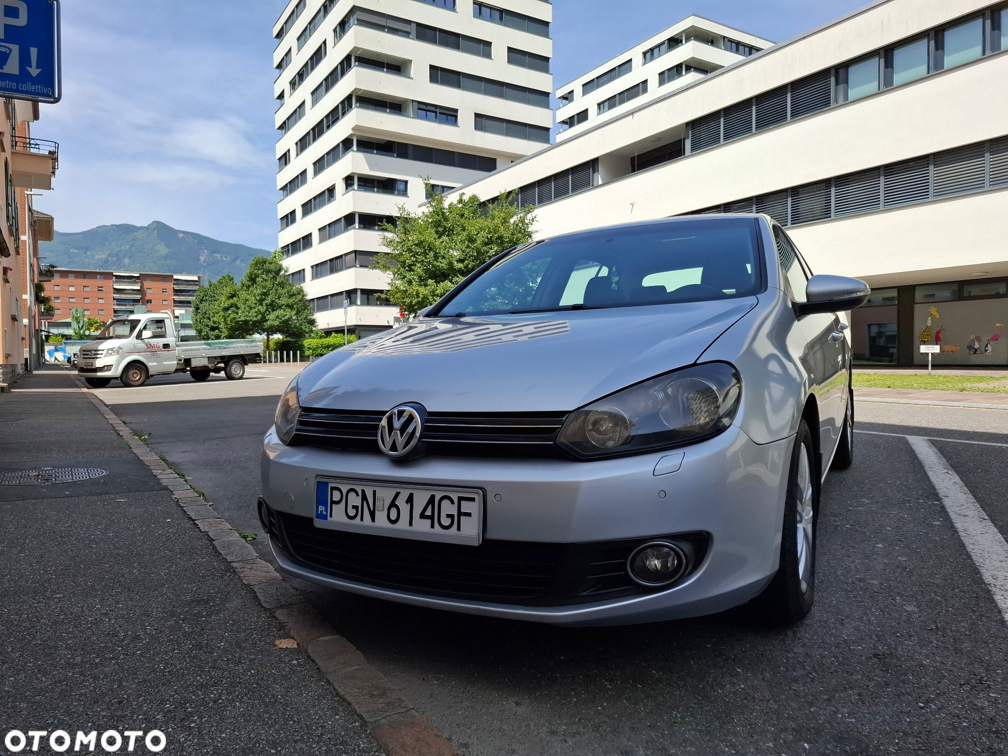 Volkswagen Golf VI 1.6 TDI Comfortline - 9