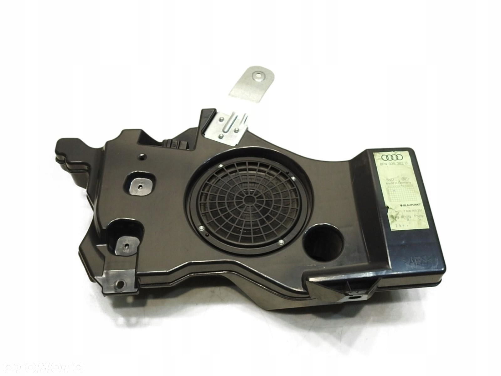 GŁOŚNIK SUBWOOFER LEWY TYŁ AUDI A3 8PA 8P4035382D - 1