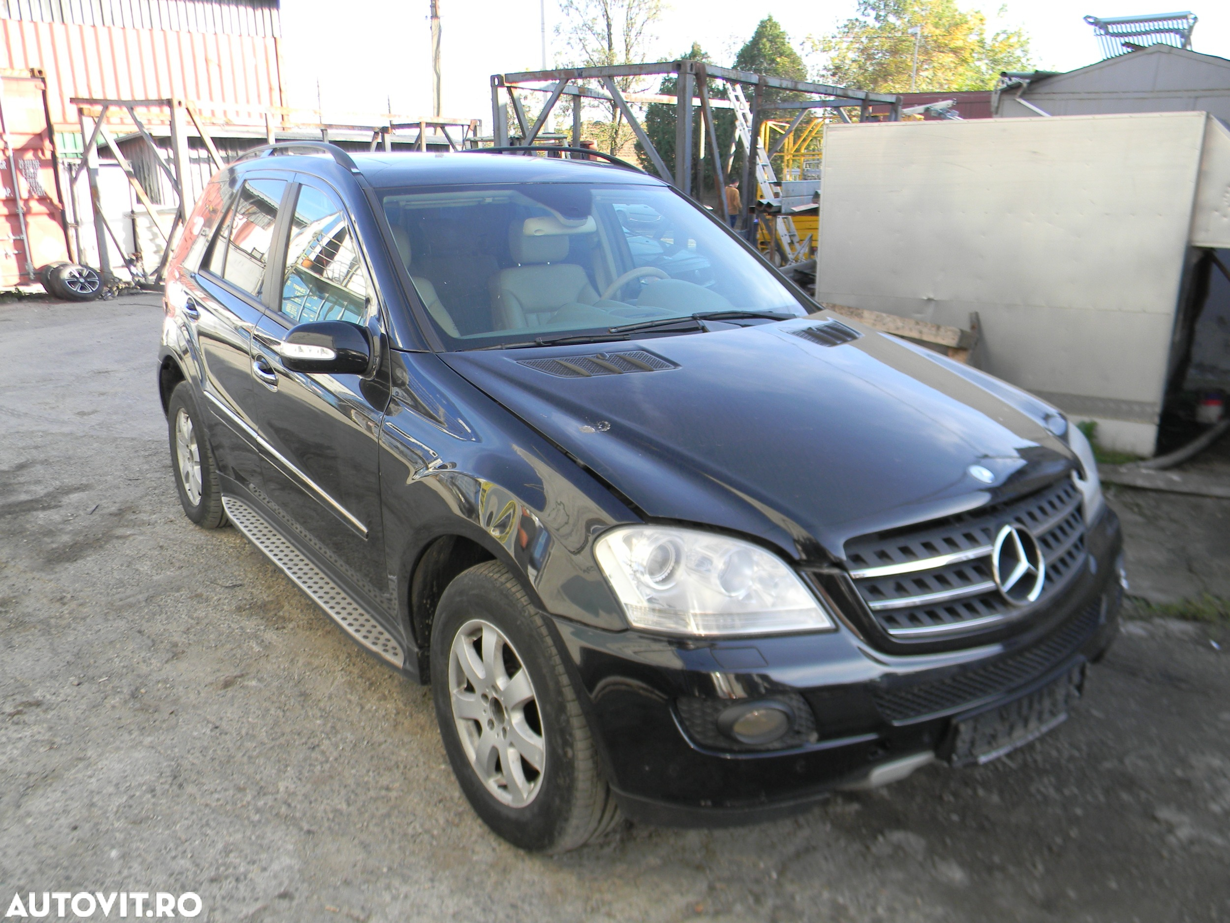 Dezmembrari  Mercedes-Benz ML / M-CLASS (W164)  2005  > 0000 ML 300 C - 6