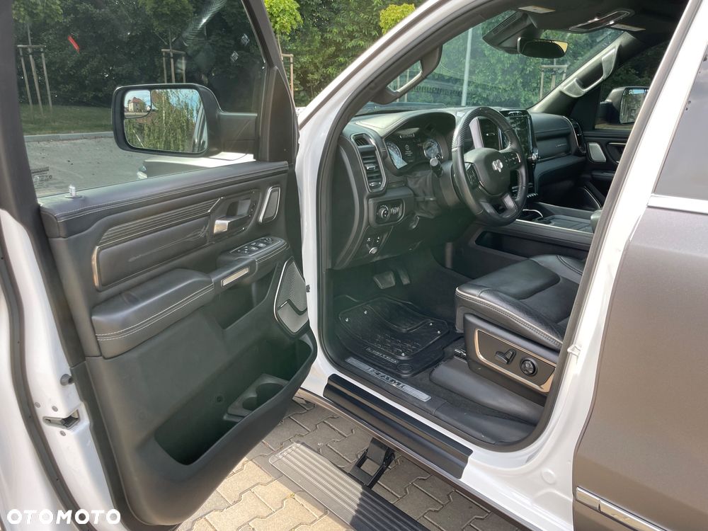 RAM 1500 Crew Cab Shortbed Limited - 15