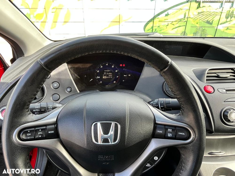 Honda Civic 1.8 S - 13