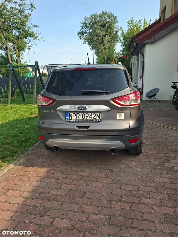 Ford Escape 2.0 EcoBoost AWD Titanium - 4