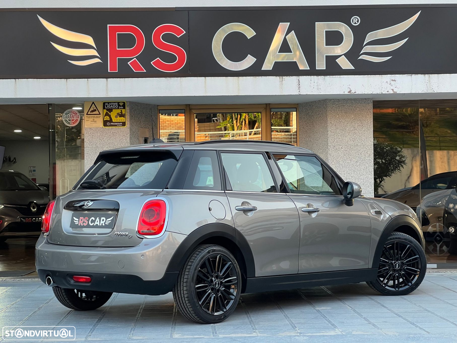 MINI 5 Portas Cooper D - 8