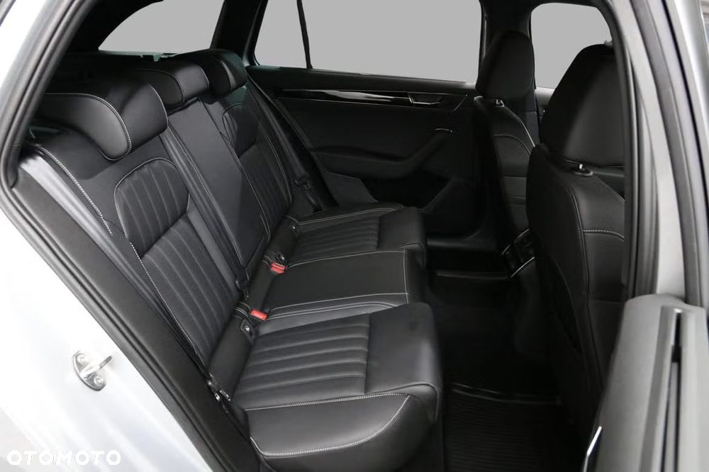 Skoda Superb 2.0 TDI SCR L&K DSG - 12