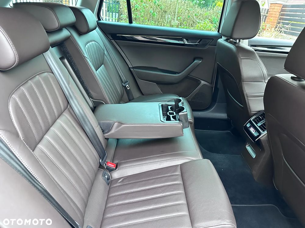 Skoda Superb 2.0 TDI DSG L&K - 10