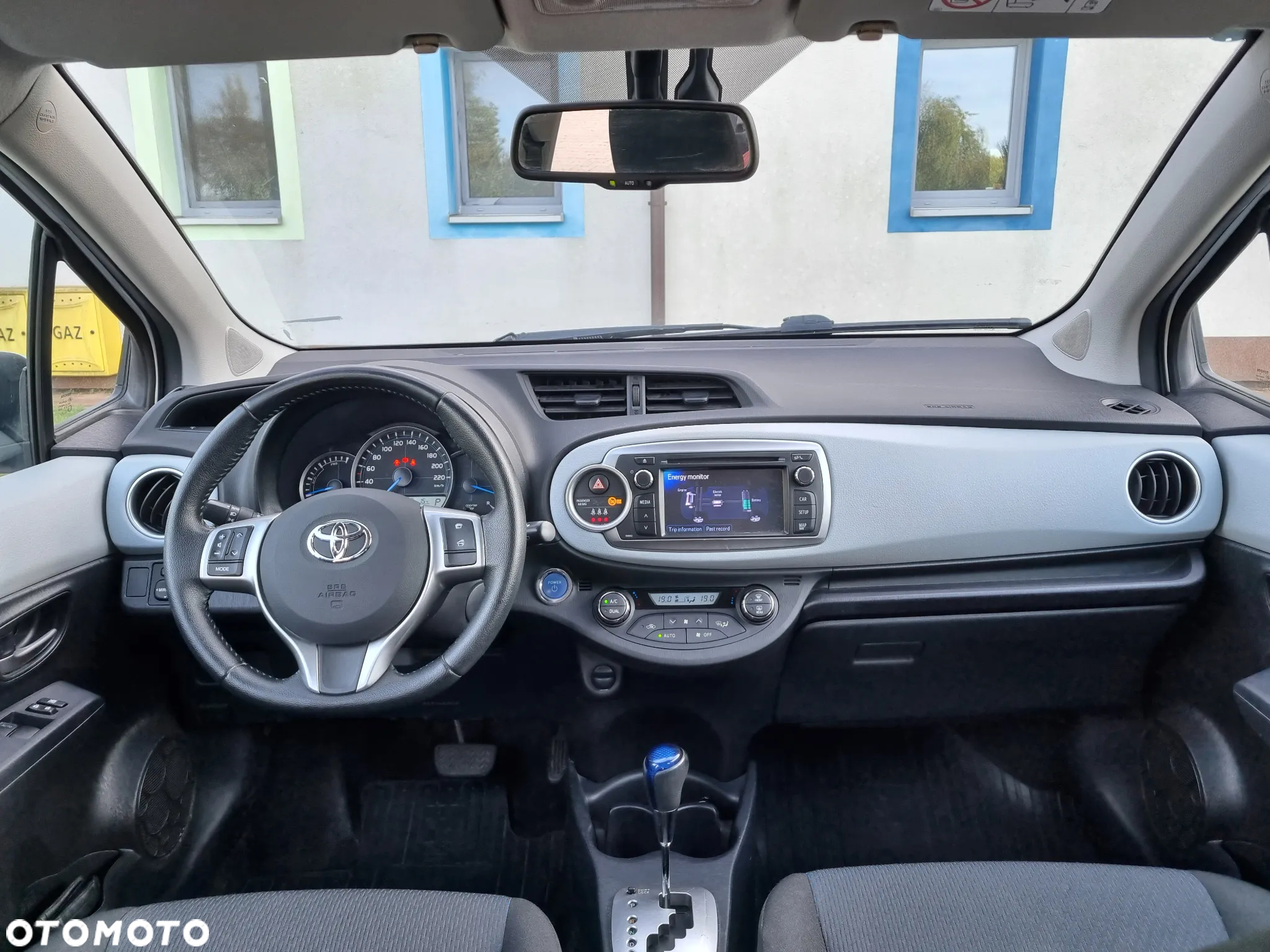 Toyota Yaris Hybrid 1.5 VVT-i Style - 8