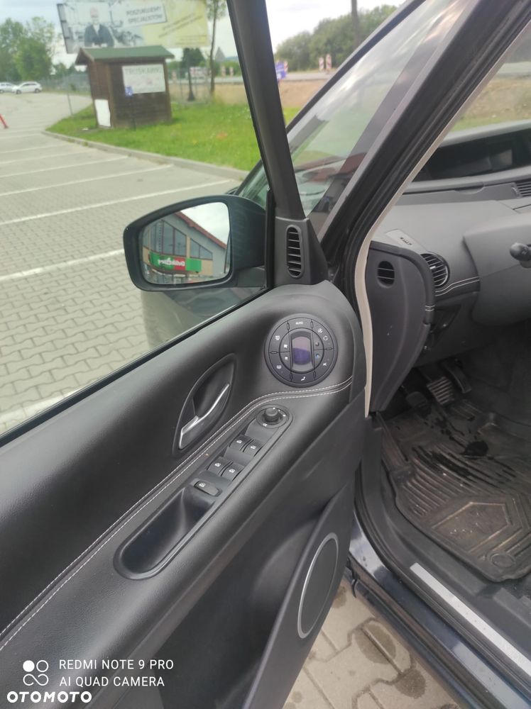Renault Espace 2.0 dCi SL Alcantara - 9