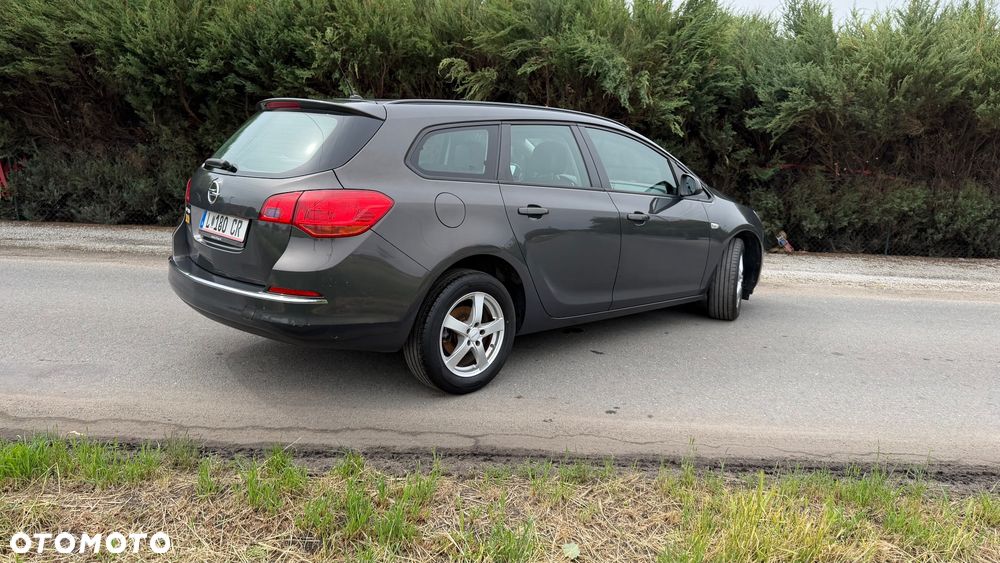 Opel Astra - 16