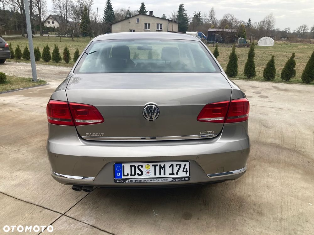 Volkswagen Passat 2.0 TDI DPF BlueMotion Technology Highline - 6