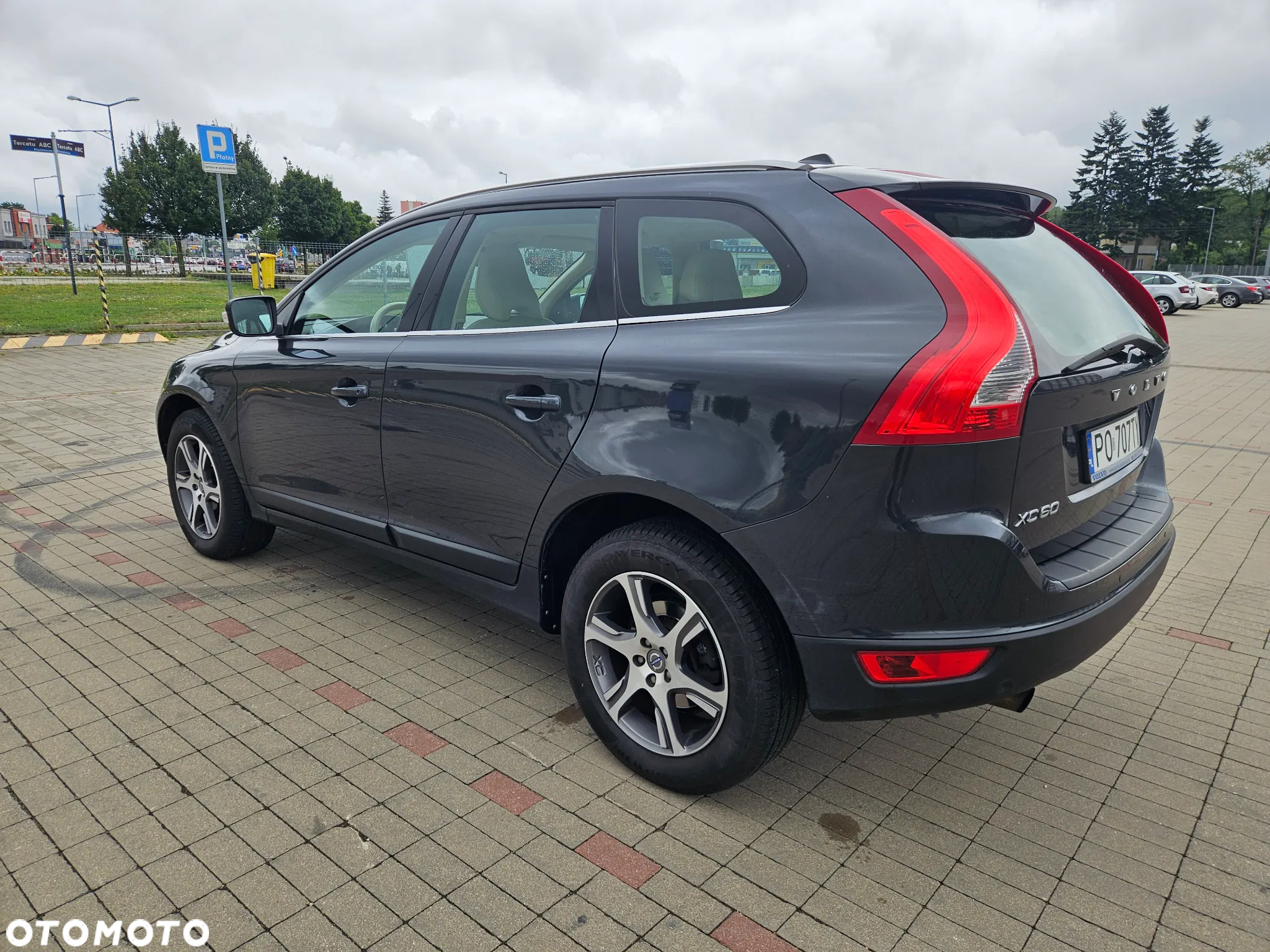 Volvo XC 60 T5 Momentum - 3