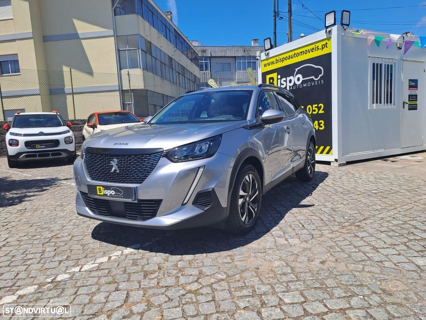 Peugeot 2008 1.2 PureTech Allure EAT8 - 4