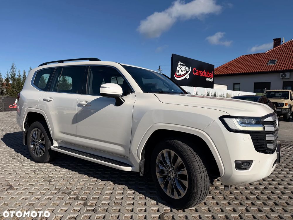 Toyota Land Cruiser - 3