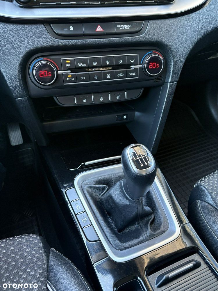 Kia XCeed 1.5 T-GDI L Business Line - 27