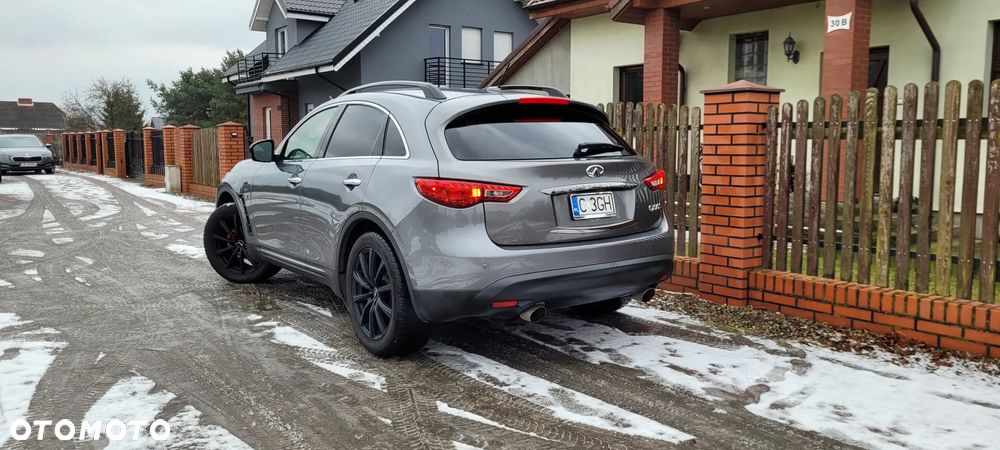 Infiniti QX70 3.7 S Premium - 11